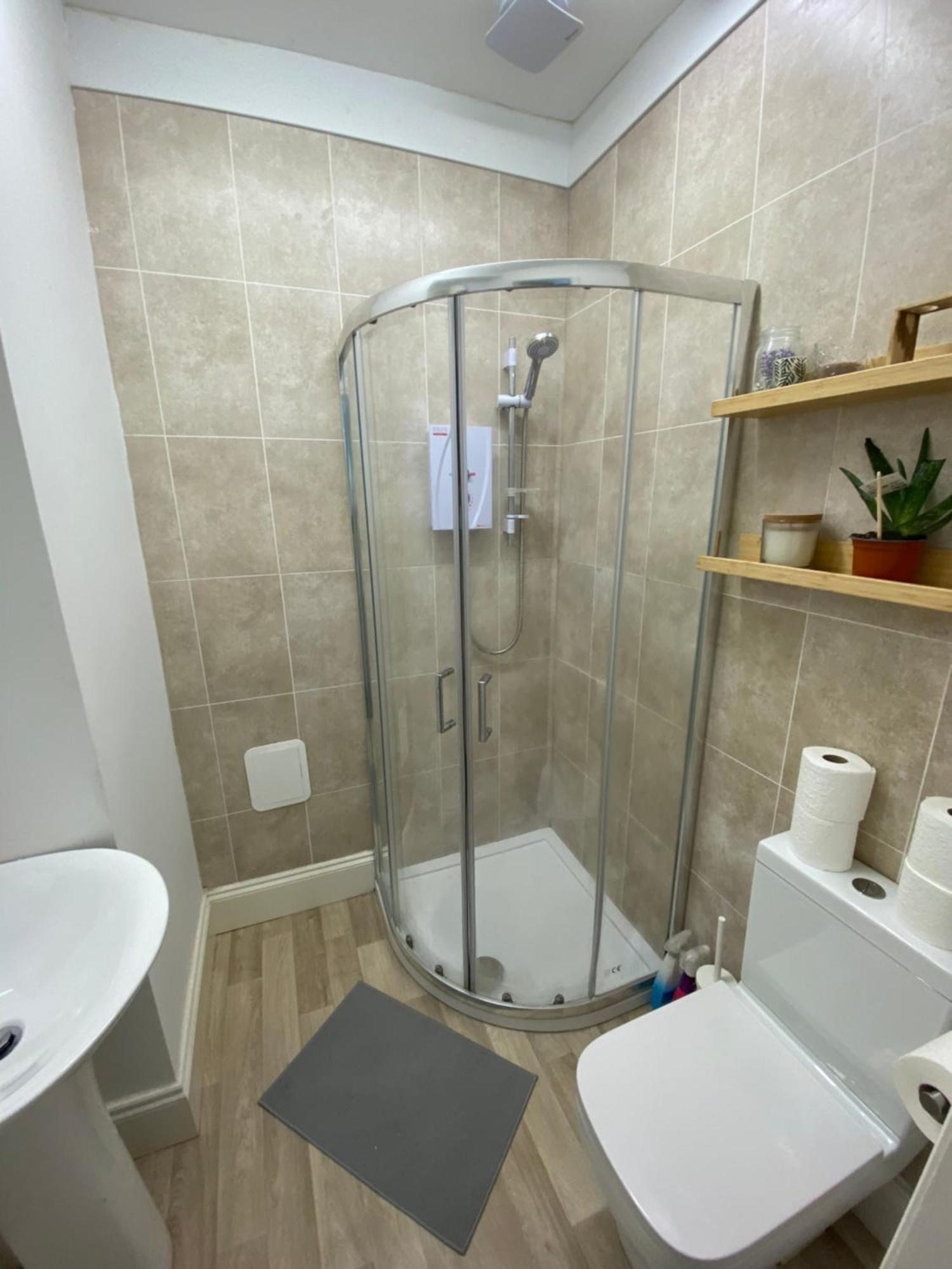 פלימות' The Sunflower En-Suite Room מראה חיצוני תמונה