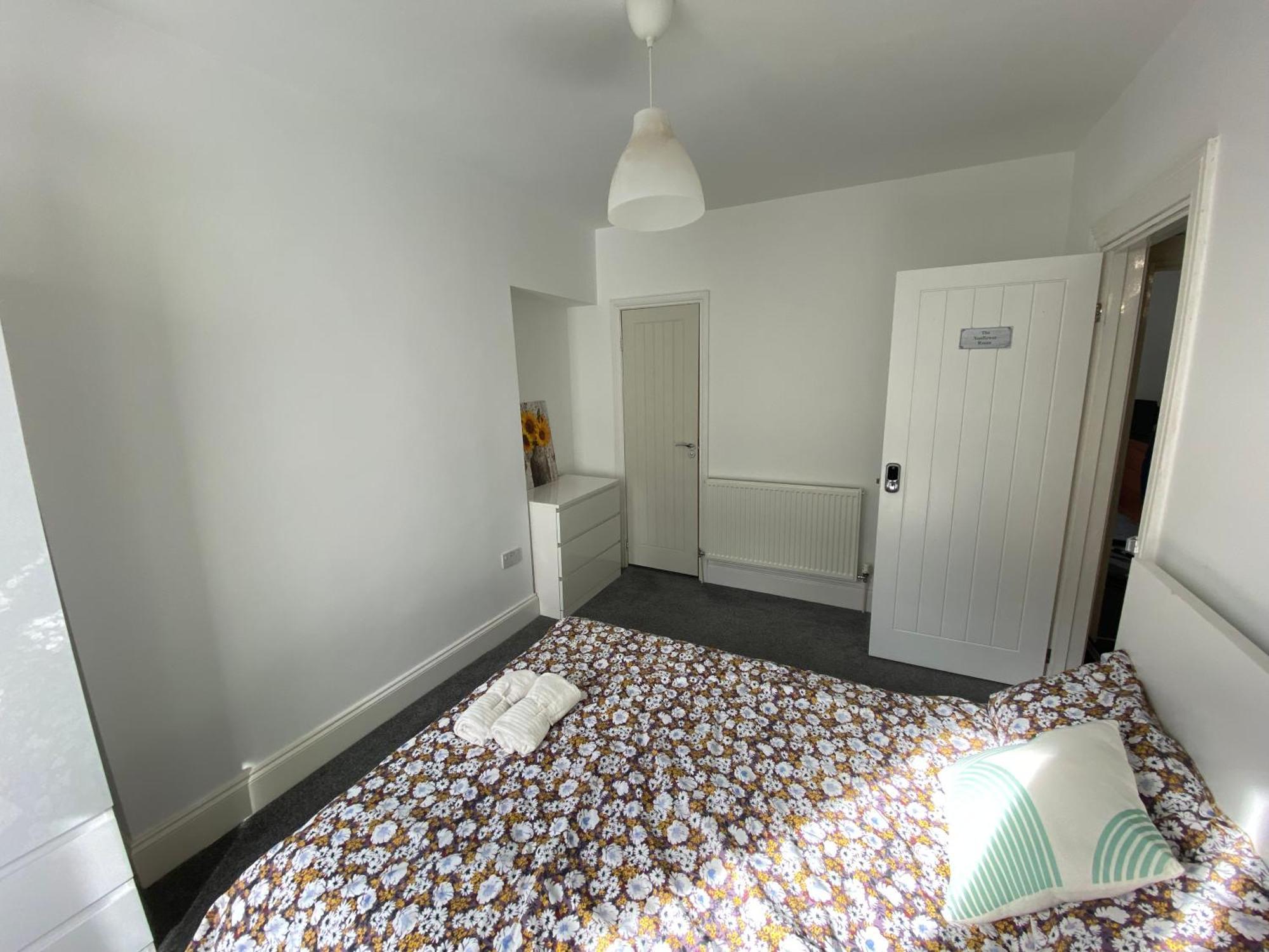 פלימות' The Sunflower En-Suite Room מראה חיצוני תמונה